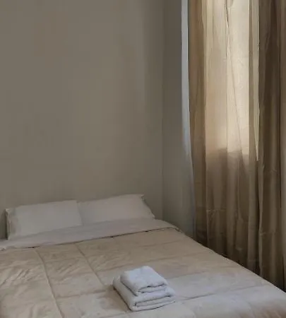 Ladadika New 3 *